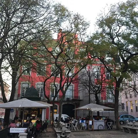 Lejlighed Charming Chiado 2bedr W/balcony And View *