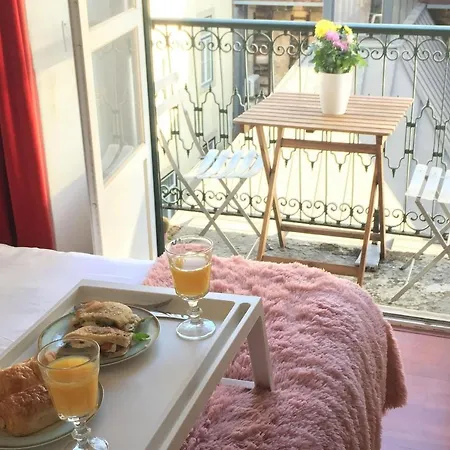 Charming Chiado 2bedr W/balcony And View *
